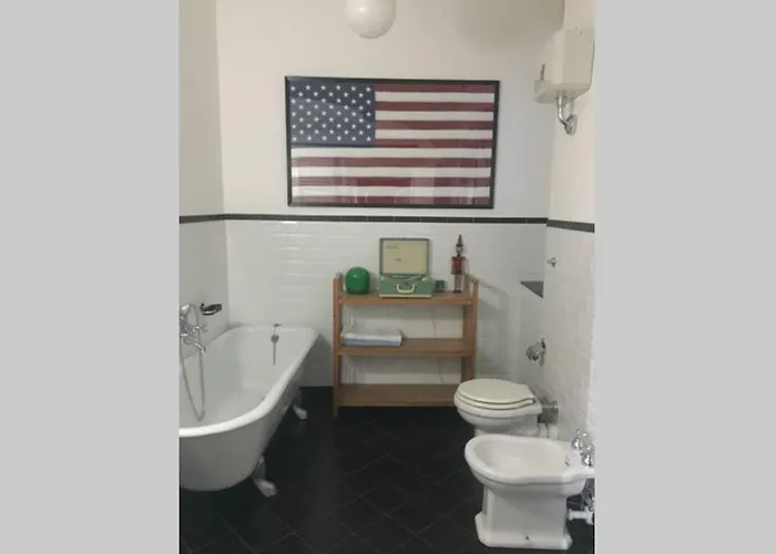 아파트 Cozy Loft In The Very Heart Of Old Town