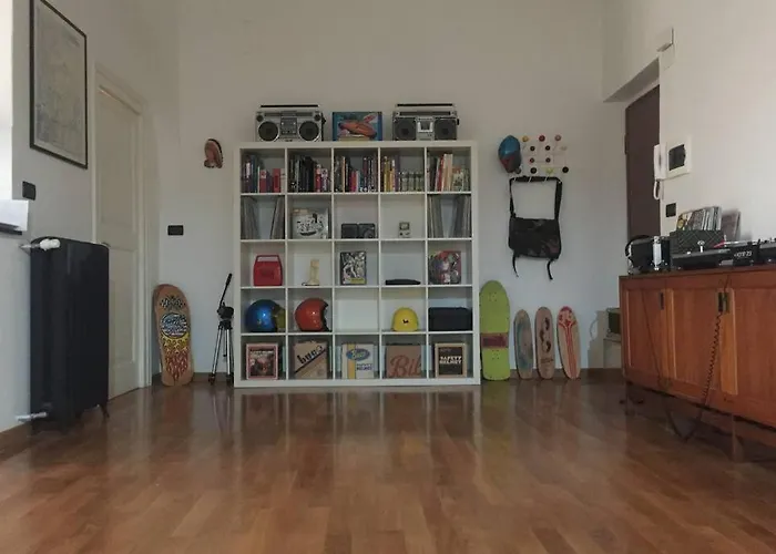 아파트 Cozy Loft In The Very Heart Of Old Town *