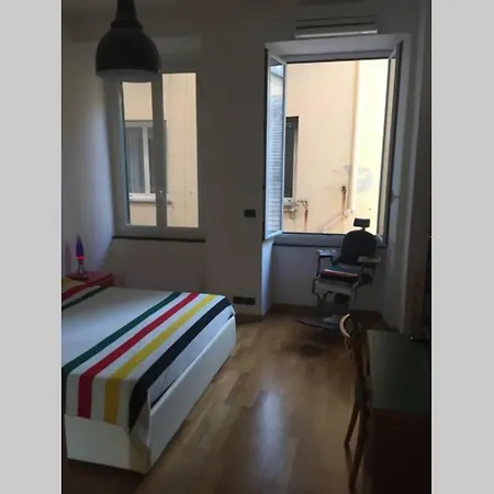 Lägenhet Cozy Loft In The Very Heart Of Old Town Genua